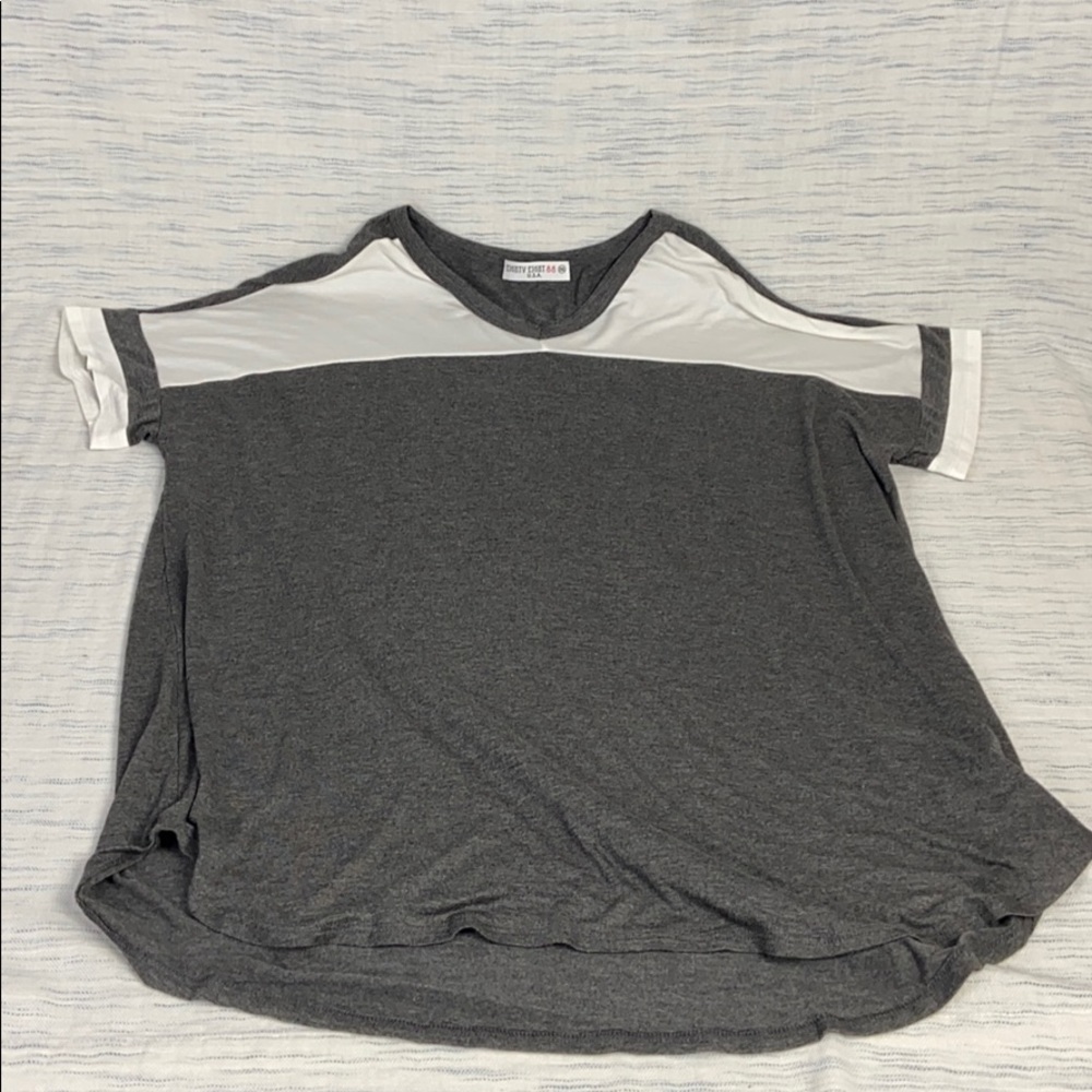 Plus Size Super Soft Grey & White V-neck T-shirt